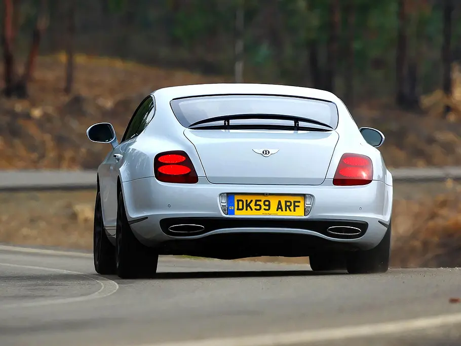 Bentley Continental Supersports Bentley Continental Supersports: dezenter Spoiler am Heck