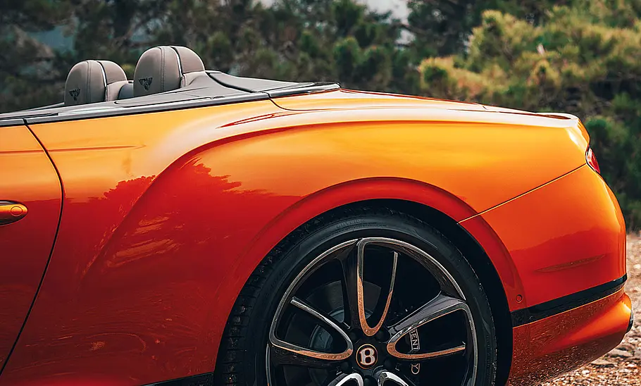 Bentley Continental GTC (2019)