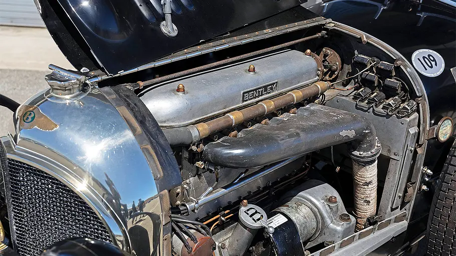 Blick auf den Motor des Bentley Super Sports (1927).