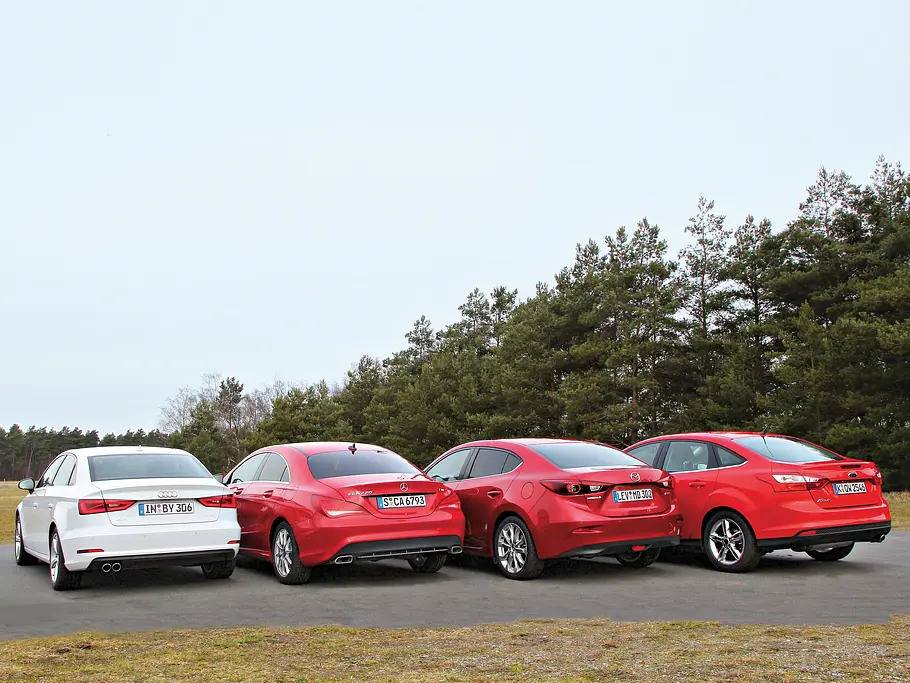Bilder Audi A3 Mercedes CLA Mazda 3 Ford Focus Kompaktlimousinen-Vergleich