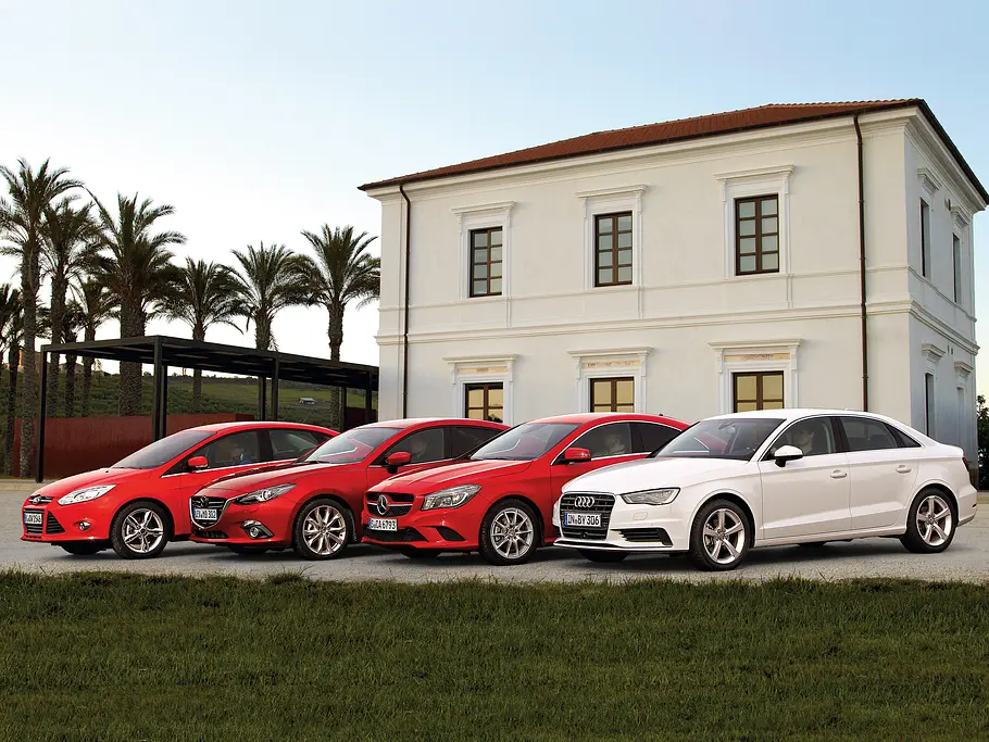 Bilder Audi A3 Mercedes CLA Mazda 3 Ford Focus Kompaktlimousinen-Vergleich