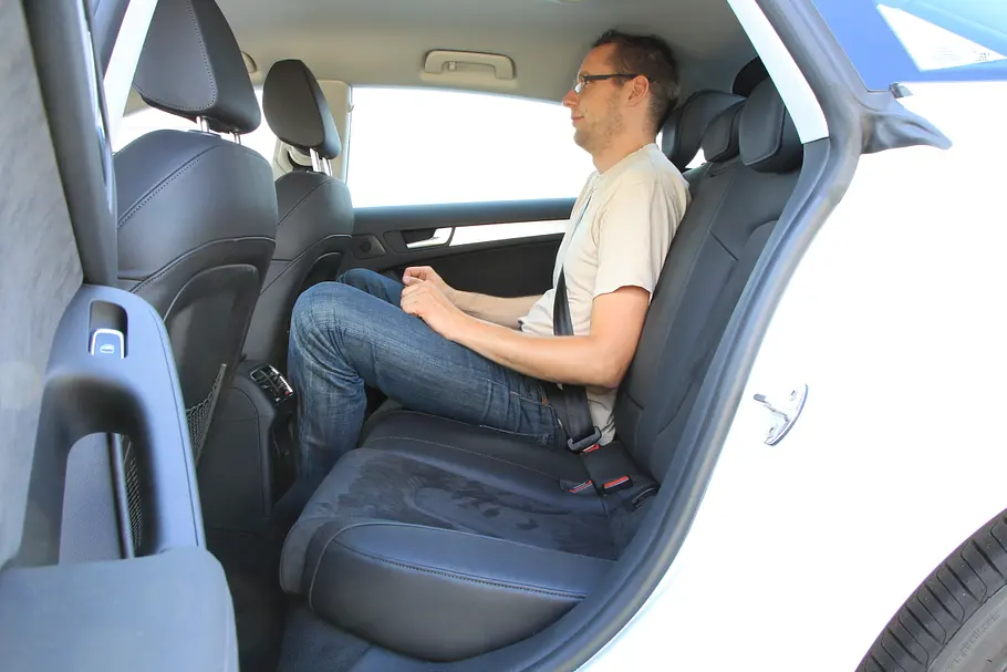 Bilder Audi A5 Sportback 2.0 TDI 2013 Vergleichstest Rückbank