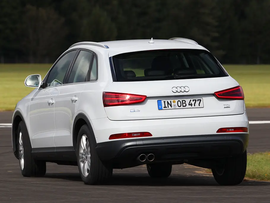 Audi Q3 2.0 TDI quattro Bilder Audi Q3 2.0 TDI quattro 2012 Kompakt SUV-Vergleich Fahrverhalten