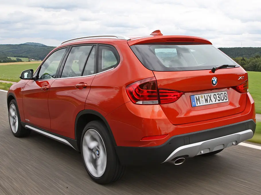 BMW X1 xDrive 20d BMW X1 xDrive 20d SUV-Vergleich 2012 Fahrdynamik Benzinverbrauch