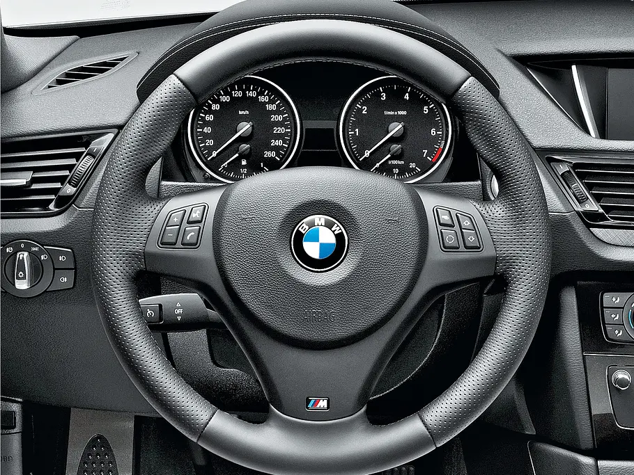 Bilder BMW X1 Kaufberatung 2014 Lenkrad M