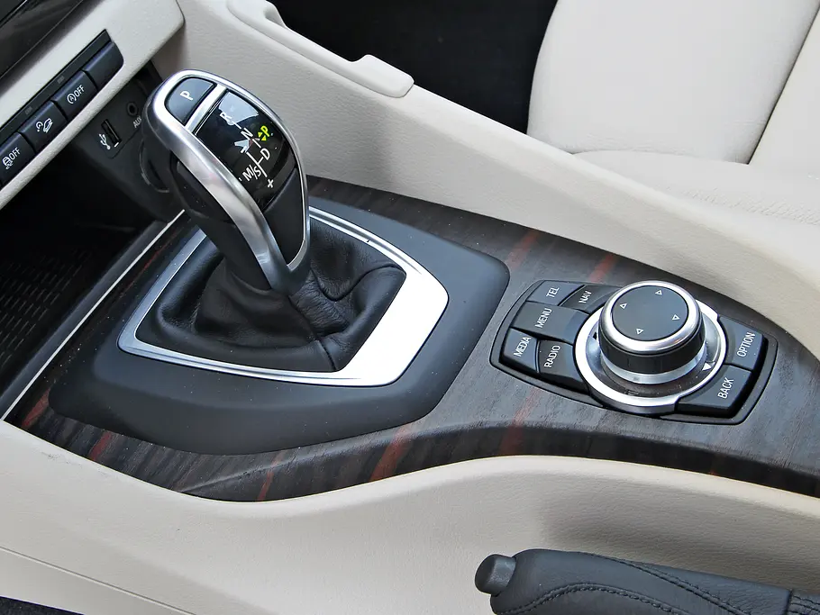 Bilder BMW X1 Kaufberatung 2014 Automatikgetriebe