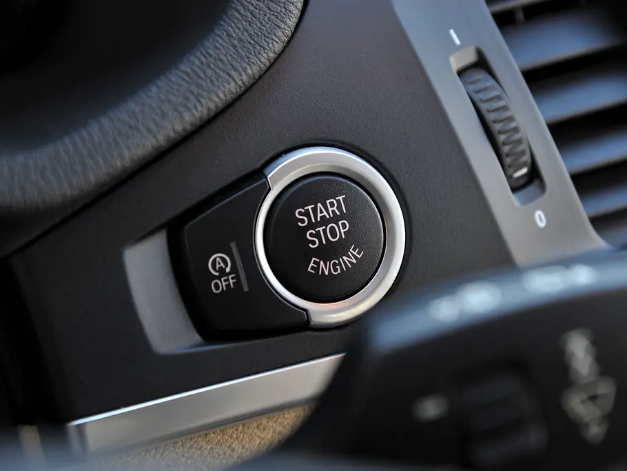 Bilder BMW X3 2013 Kaufberatung Motorstartknopf