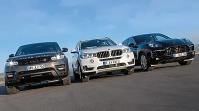 Range Rover Sport V8 vs. BMW X5 xDrive50i & Porsche Cayenne Turbo