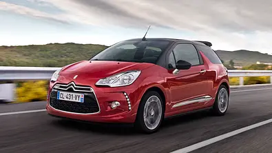 Bilder Citroën DS3 Cabrio THP 155 2013 Test