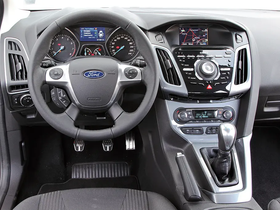 Bilder Ford Focus 1.0 EcoBoost Vergleichstest Kompaktklasse Cockpit