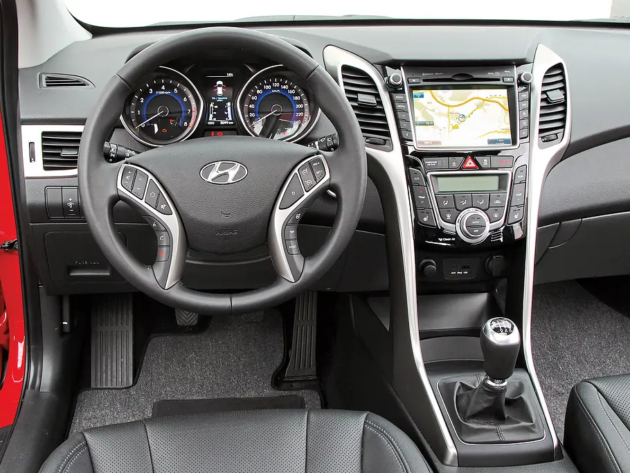 Bilder Hyundai i30 1.4 Vergleichstest Kompaktklasse Cockpit