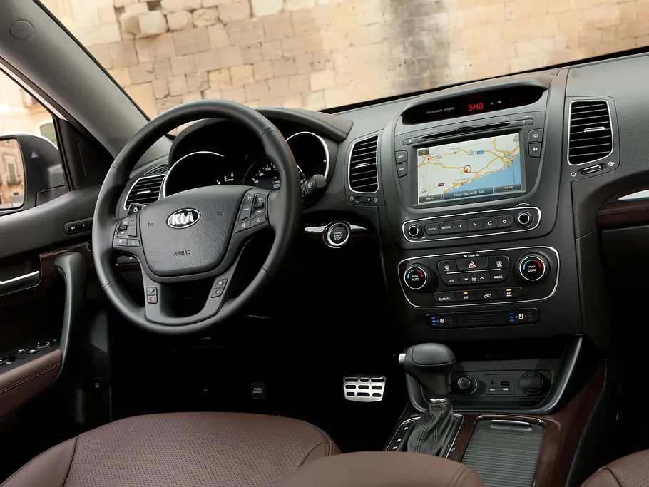 Bilder Kia Sorento 2.2 CRDi AWD 2012 Cockpit