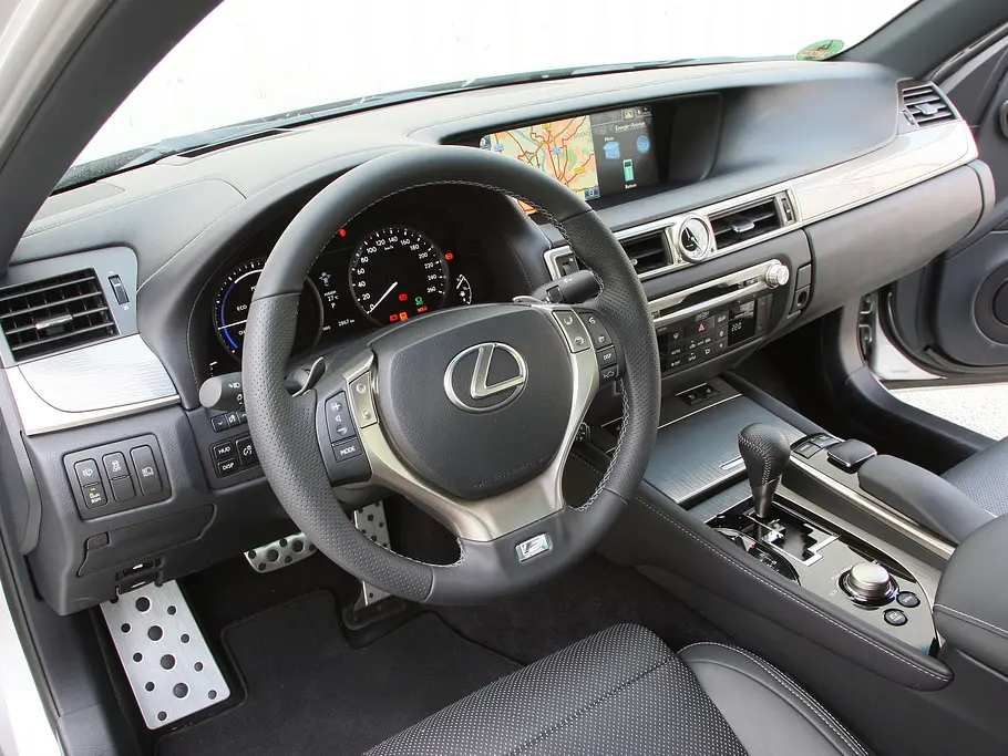 Der Lexus GS 450h im Test Bilder Lexus GS 450h 2012 Test Cockpit