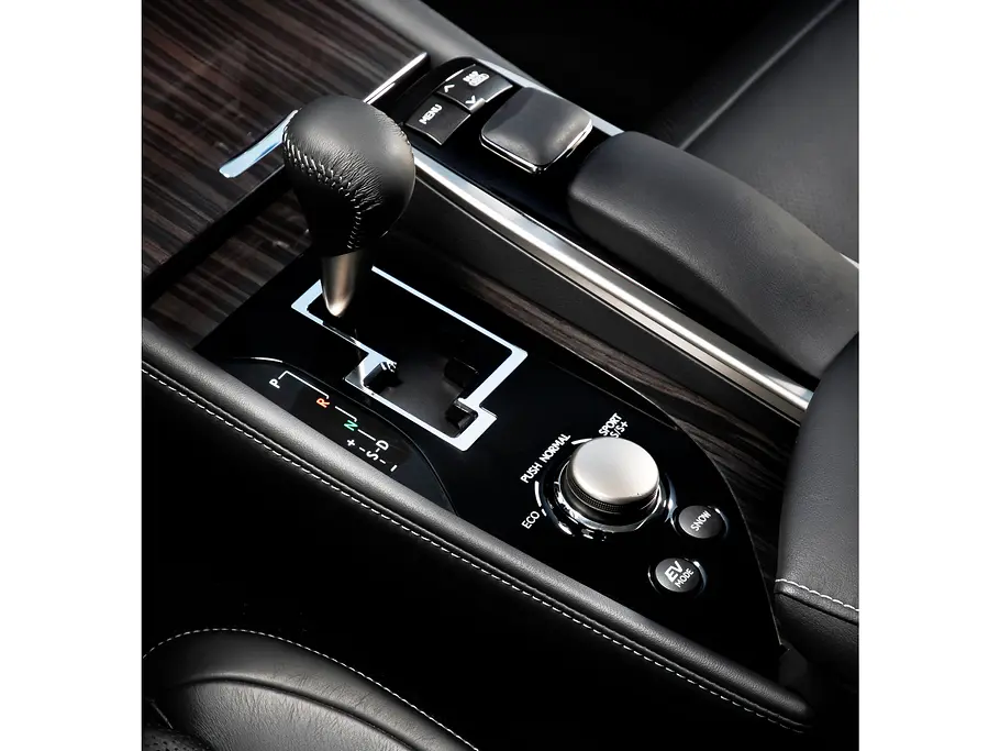 Bilder Lexus GS 450h Fahrbericht Mittelkonsole