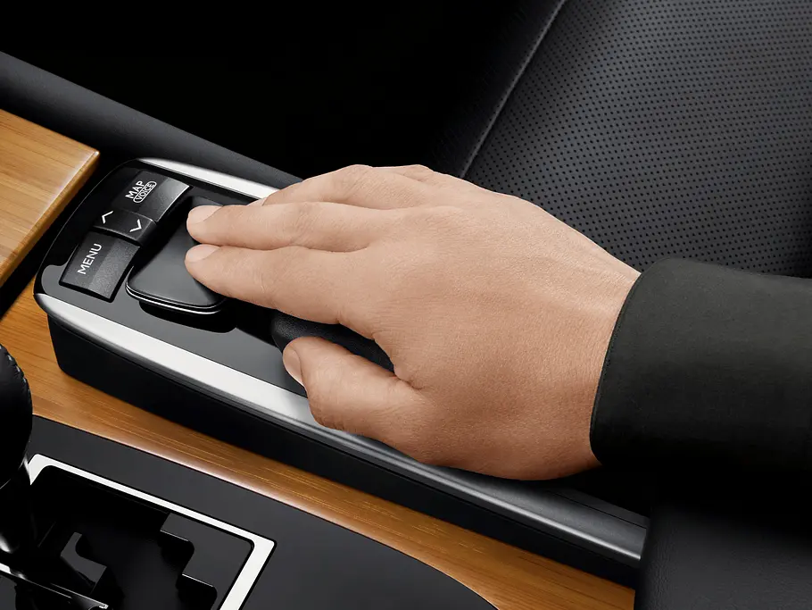 Bilder Lexus GS 450h Fahrbericht Remote-Touch