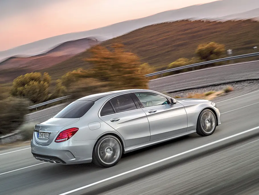 Bilder Mercedes C-Klasse AMG Exklusiv Limousinen-Vergleich AMG-Exterieur-Paket