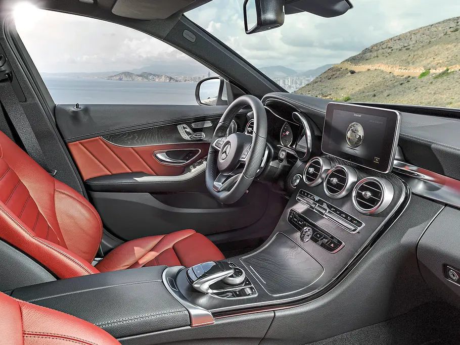 Bilder Mercedes C-Klasse AMG Exklusiv Limousinen-Vergleich Interieur-Paket AMG-Line