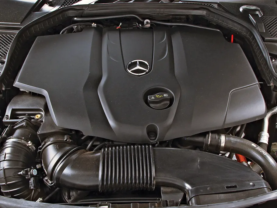 Bilder Mercedes C-Klasse Exklusiv Limousinen-Vergleich Motor