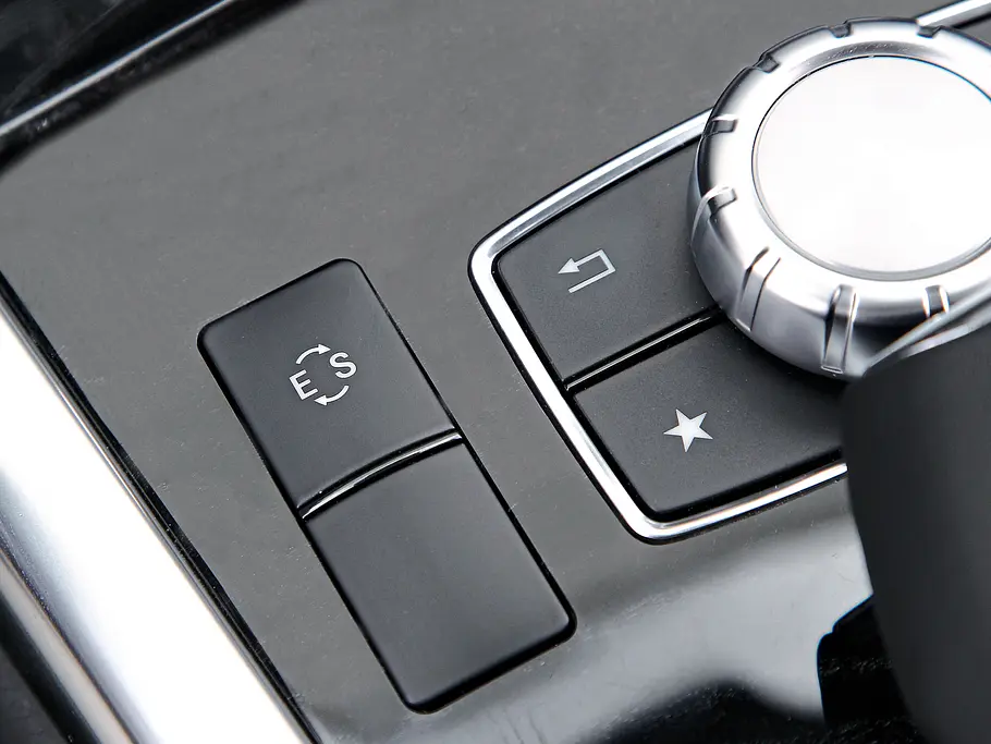Bilder Mercedes E 350 BlueTEC 4MATIC T-Modell Mittelkonsole
