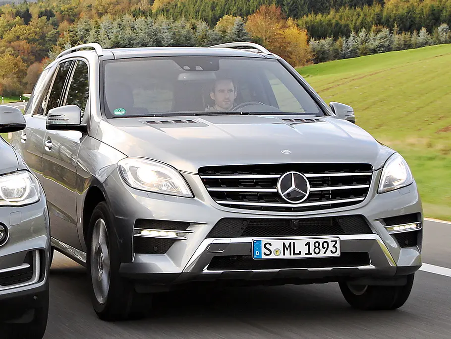 Bilder Mercedes ML 350 BlueTEC 4MATIC Oberklasse-SUV Komfort