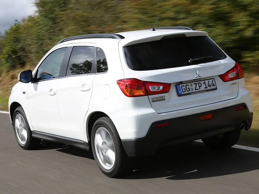 Mitsubishi ASX 1.8 DI-D 4WD Bilder Mitsubishi ASX 1.8 DI-D 4WD 2012 Kompakt SUV-Vergleich
