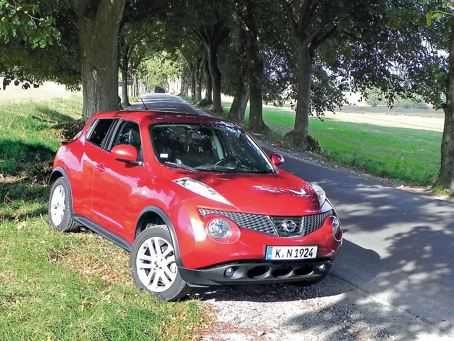 Bilder Nissan Juke 1.6 DIG-T 4x2 2013 Langzeit Test Unterboden