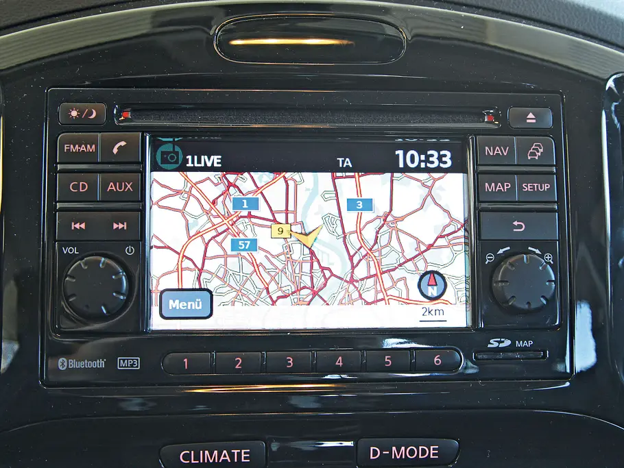 Bilder Nissan Juke 1.6 DIG-T 4x2 2013 Langzeit Test Navigationssystem