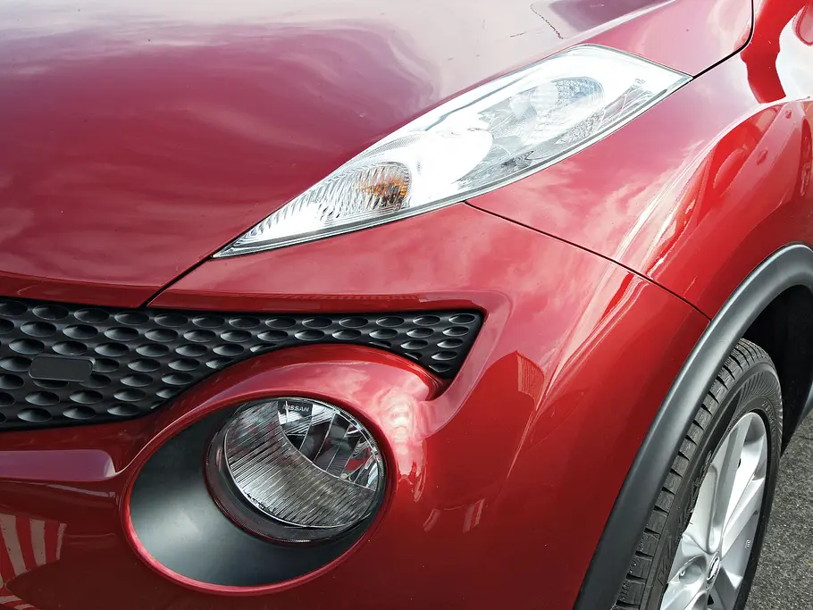 Bilder Nissan Juke 1.6 DIG-T 4x2 2013 Langzeit Test Scheinwerfer