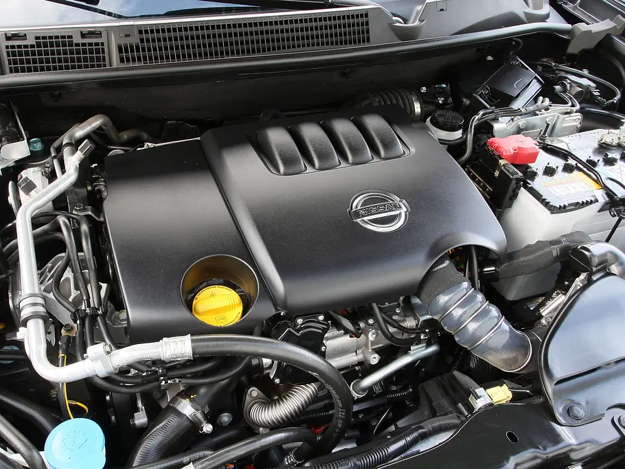 Nissan Qashqai 2.0 dCi 4x4 Bilder Nissan Qashqai 2.0 dCi 4x4 2012 Kompakt SUV-Vergleich Motor