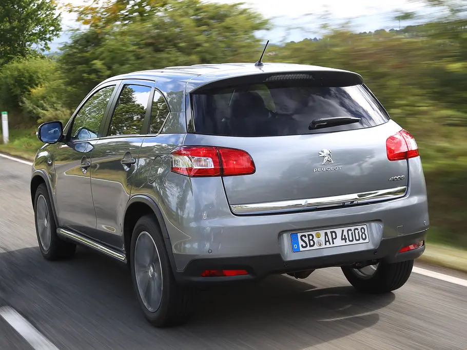 Peugeot 4008 HDi 150 Bilder Peugeot 4008 HDi 150 2012 Kompakt SUV-Vergleich