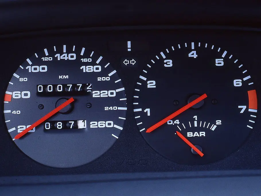 Porsche 944 turbo Bilder Porsche 944 turbo Kombiinstrument