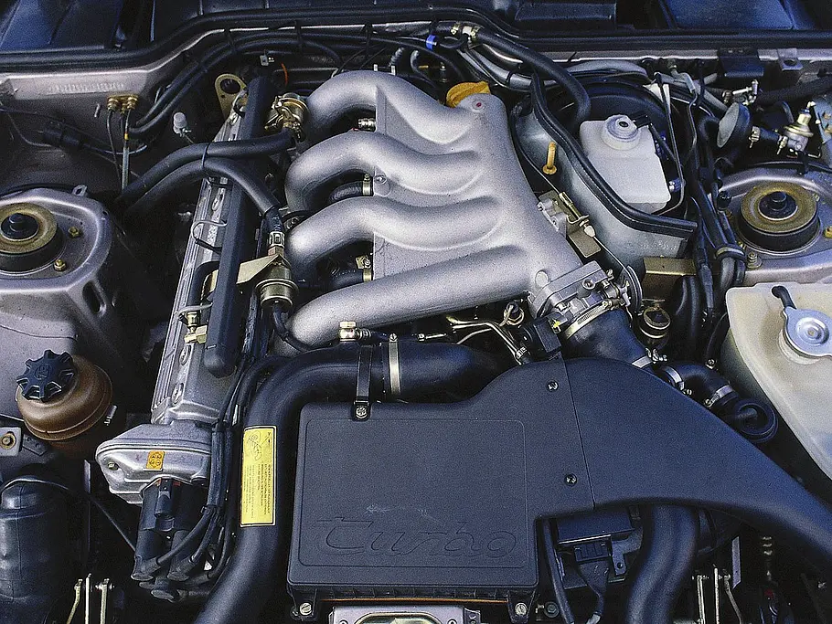 Porsche 944 turbo Bilder Porsche 944 turbo Motor