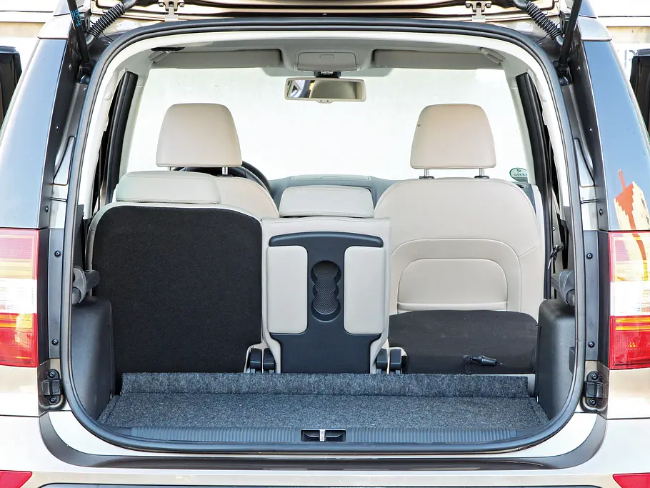 Bilder Skoda Yeti 2.0 TDI 4x4 Kofferraum