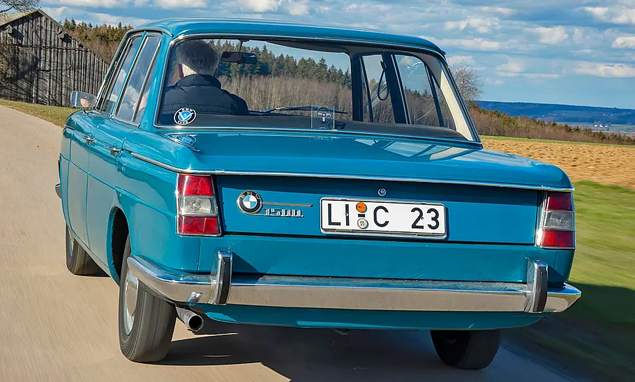 BMW 1500