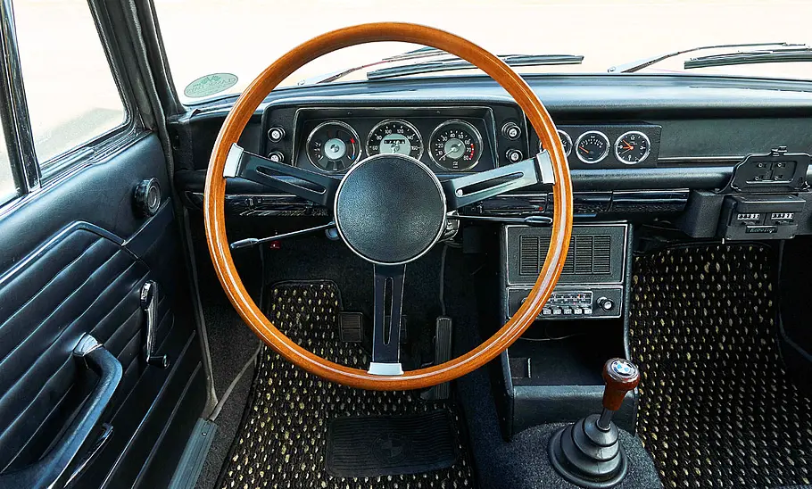 BMW 1600 ti Cockpit