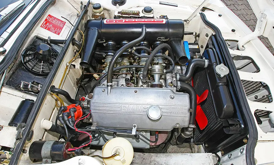Der Motor des BMW 2000 CS.