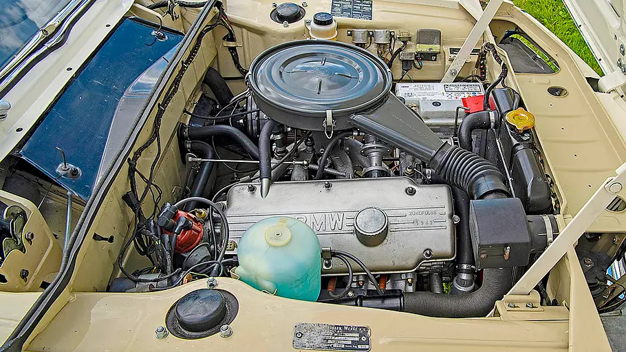 BMW 2000 Kombi Der Motor des BMW 2000 Kombi.