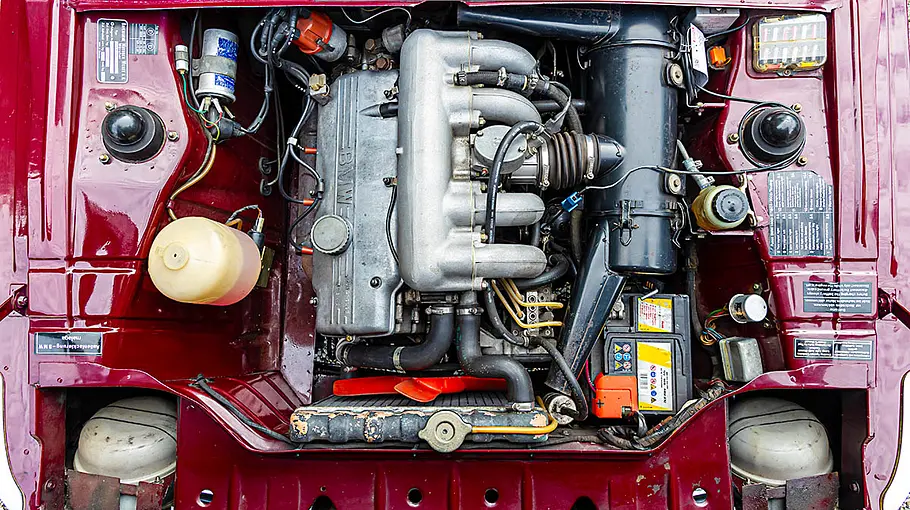 BMW 2002 tii Motor.