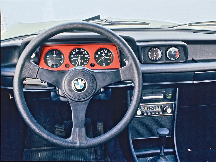 Special - 20 Stars der IAA 73: BMW 2002 Turbo BMW 2002 Turbo Bilder technische Daten Oldtimer Cockpit