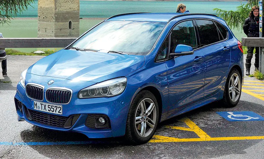 BMW 218i Active Tourer BMW 218i Active Tourer