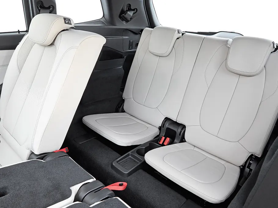 Fahrbericht: BMW 220i Gran Tourer BMW 220i Gran Tourer Fahrbericht Kompaktvan Fond