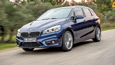 BMW 220d XDrive Active Tourer Fahrbericht Kompakt-Van Bilder technische Daten
