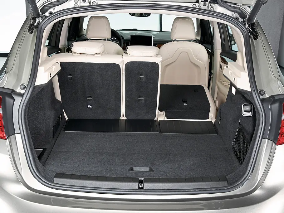 BMW 2er Active Tourer 2014 Kaufberatung Bilder Kofferraum Rückbank