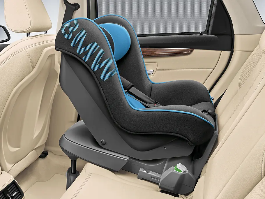 BMW 2er Active Tourer 2014 Kaufberatung Bilder Kindersitz