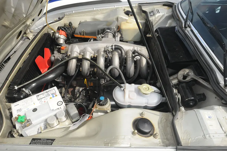 Der Motor des BMW 3.0 CSL. 