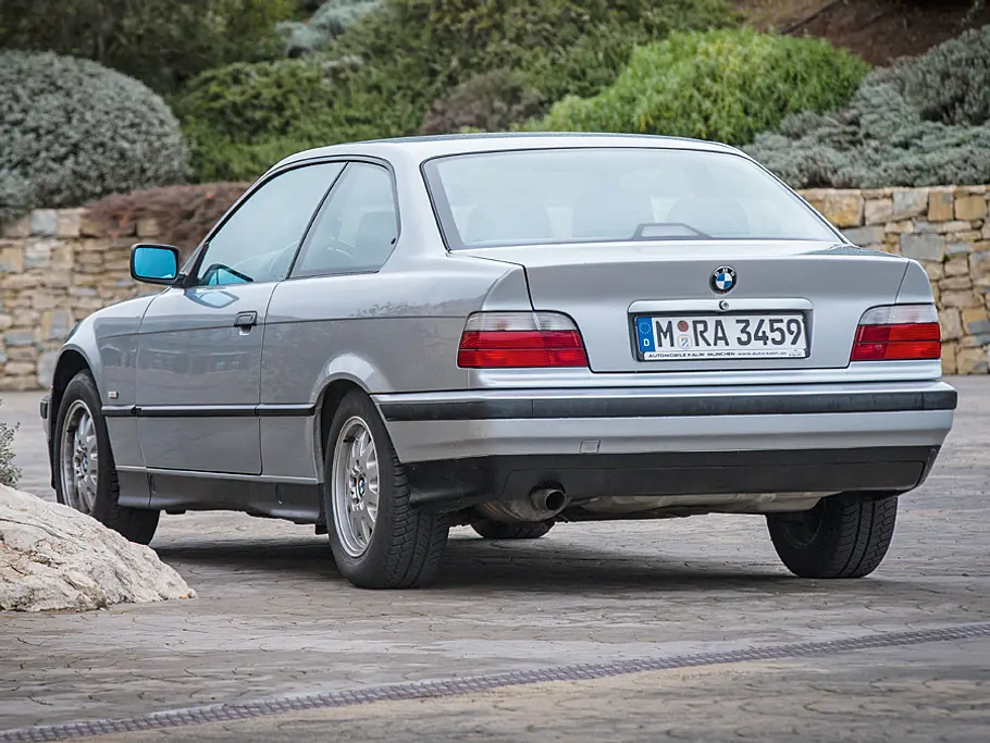 BMW 318iS BMW 3er: Classic Cars