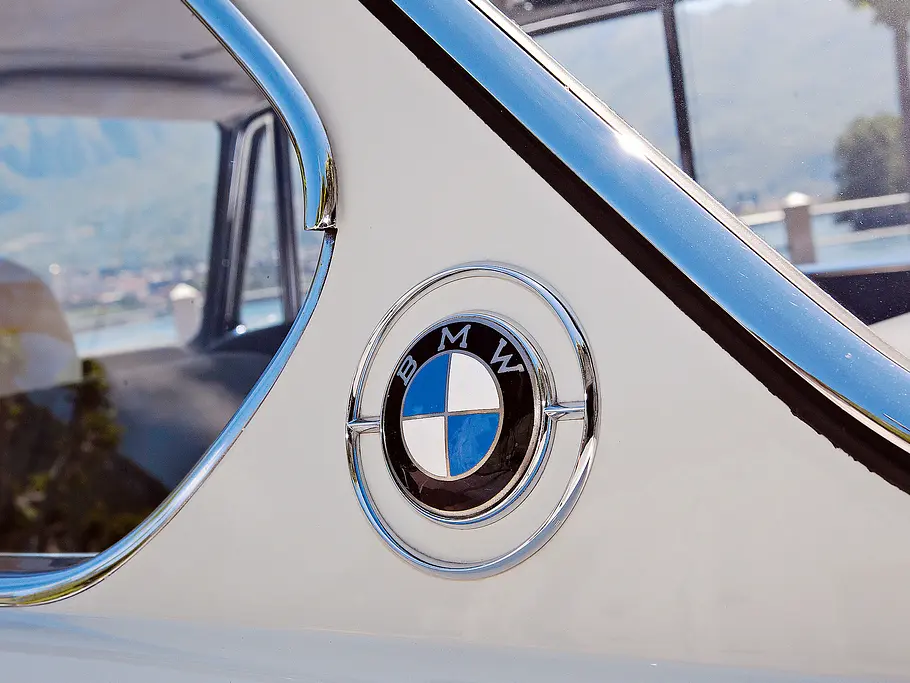 BMW 3200 CS Bertone: Reportage BMW 3200 CS Bertone Bilder technische Daten Oldtimer Reportage Logo