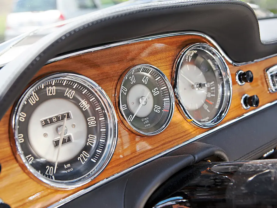 BMW 3200 CS Bertone: Reportage BMW 3200 CS Bertone Bilder technische Daten Oldtimer Reportage Instrumente