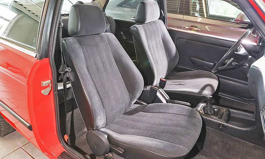Die Sitze des BMW 3er (E21)