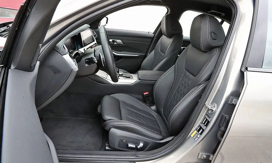 BMW 330e BMW 330e